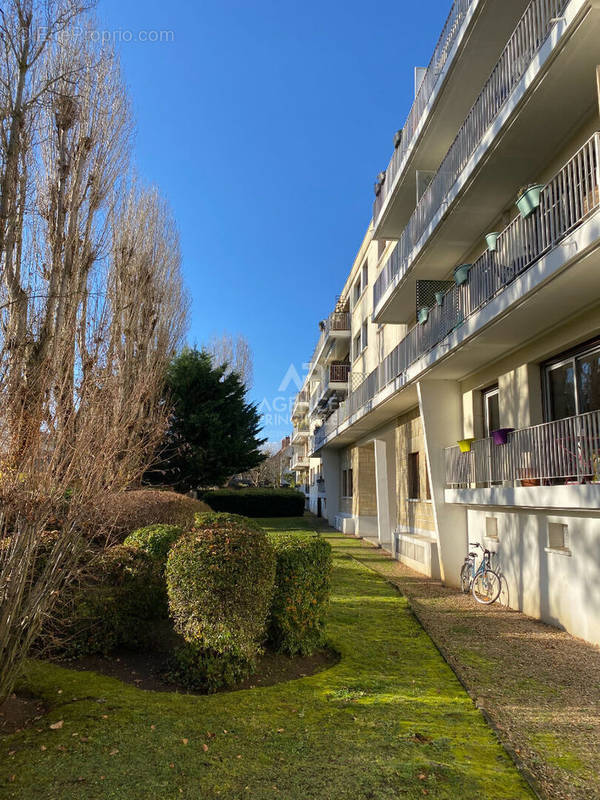 Appartement à MAISONS-LAFFITTE