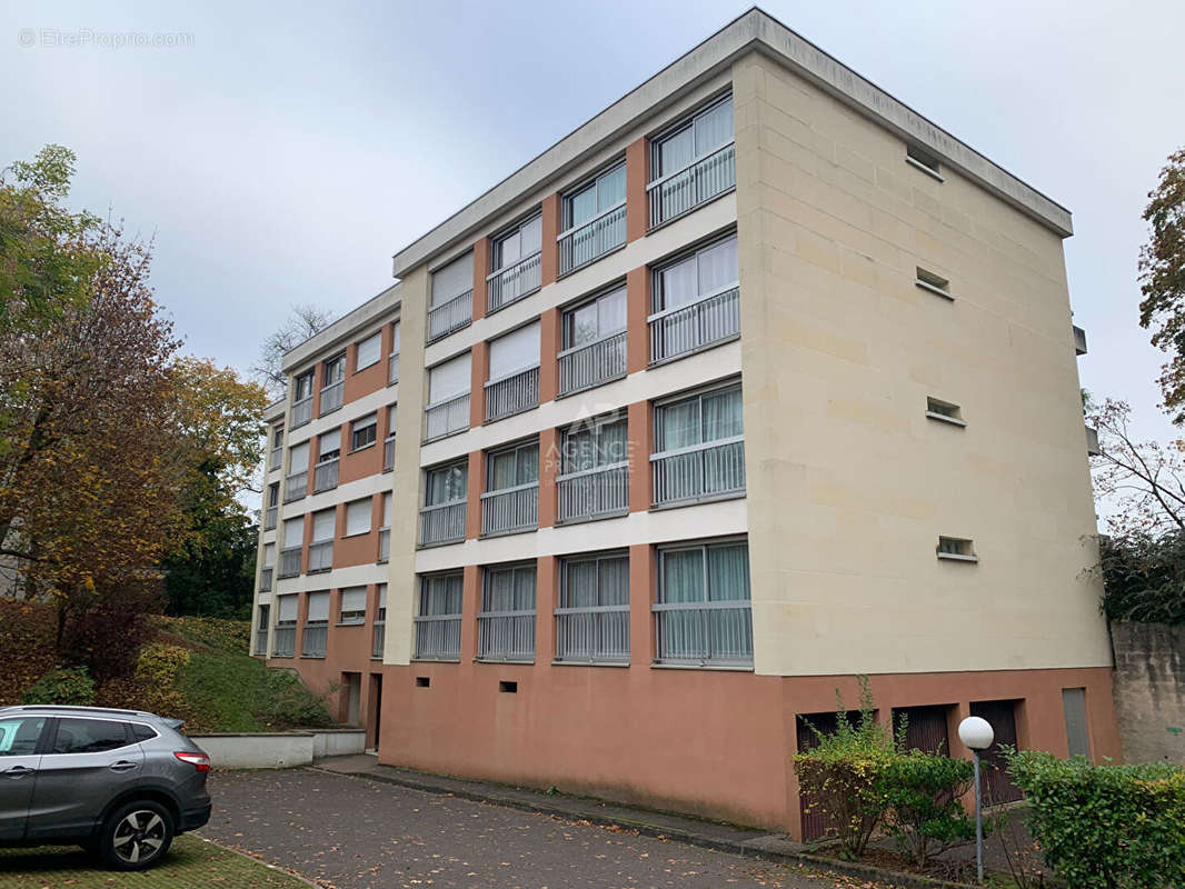 Appartement à MAISONS-LAFFITTE