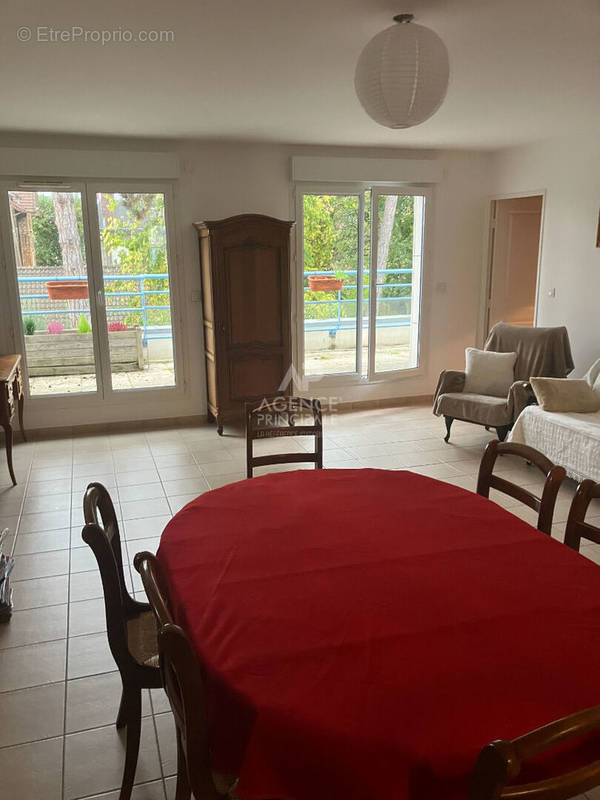 Appartement à MAISONS-LAFFITTE