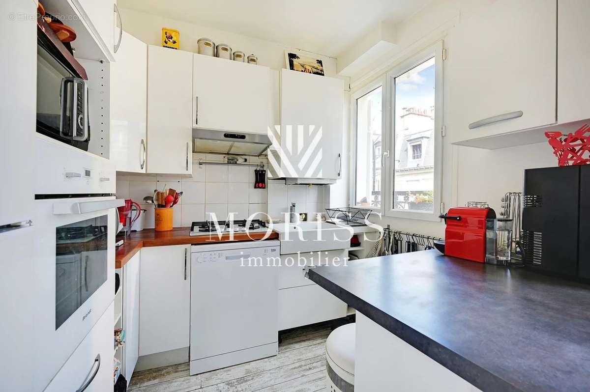 Appartement à PARIS-18E