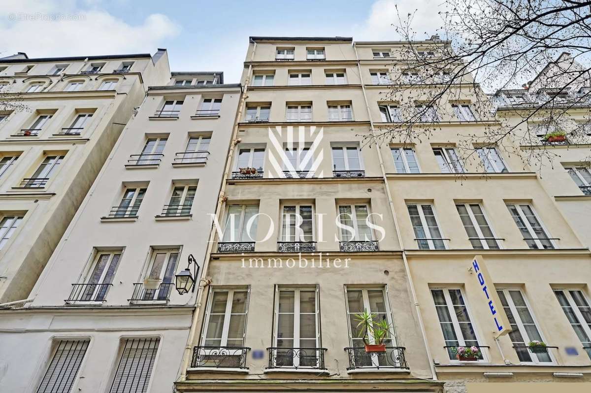 Appartement à PARIS-2E