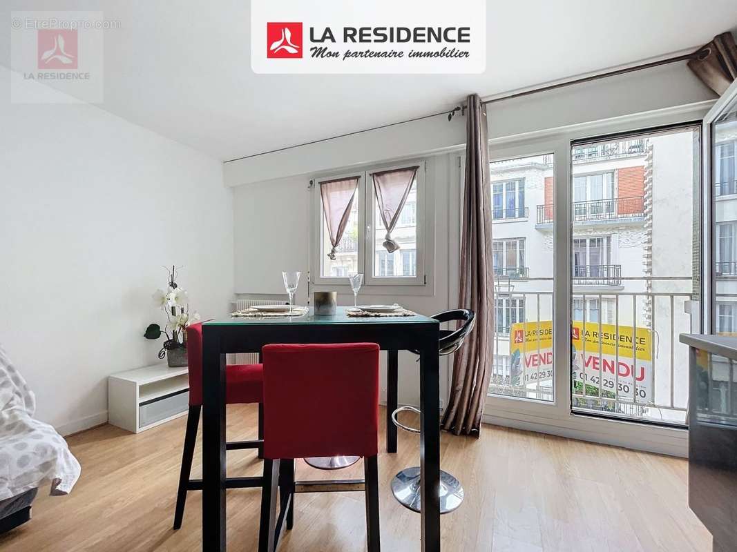 Appartement à PARIS-18E