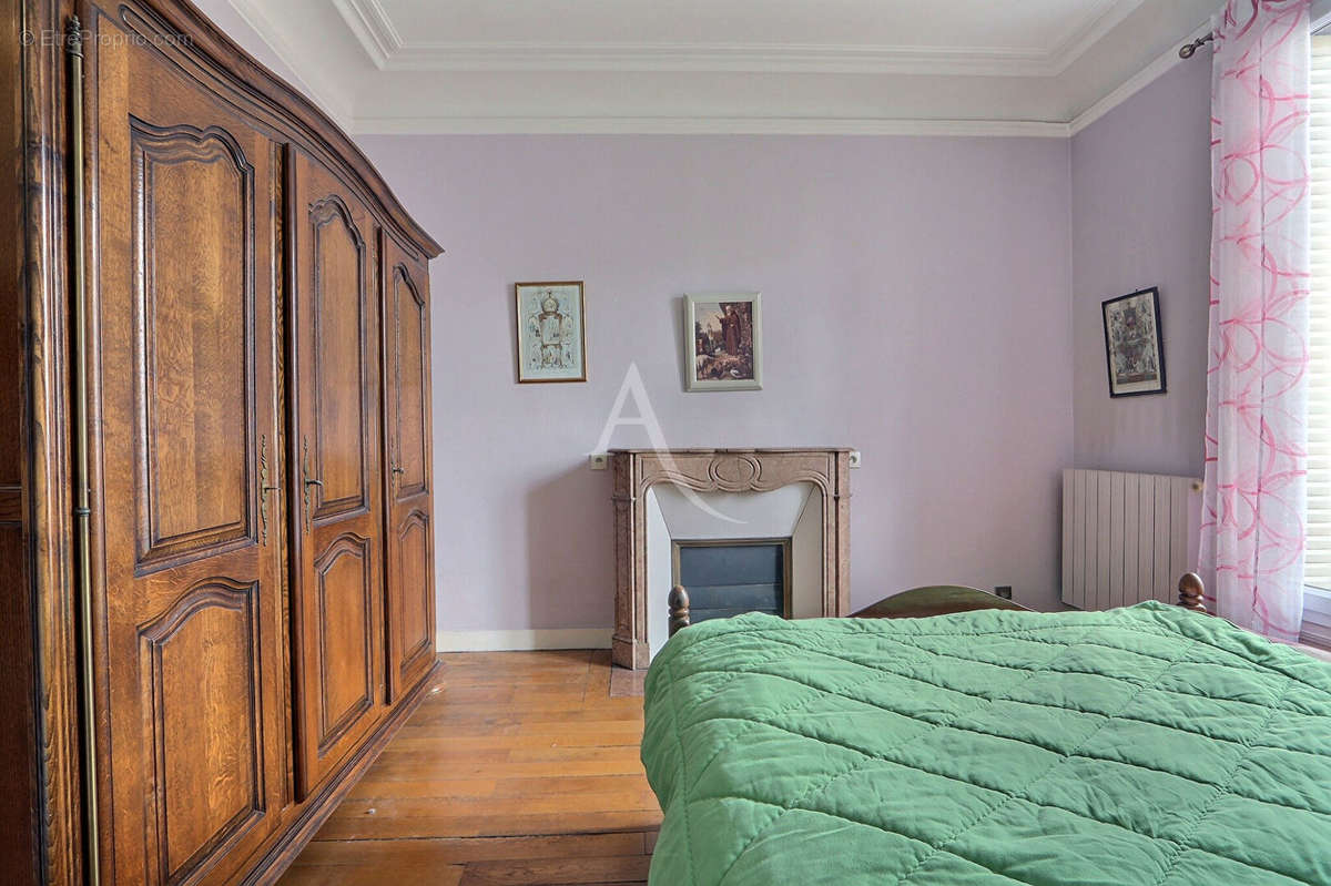 Appartement à AUBERVILLIERS