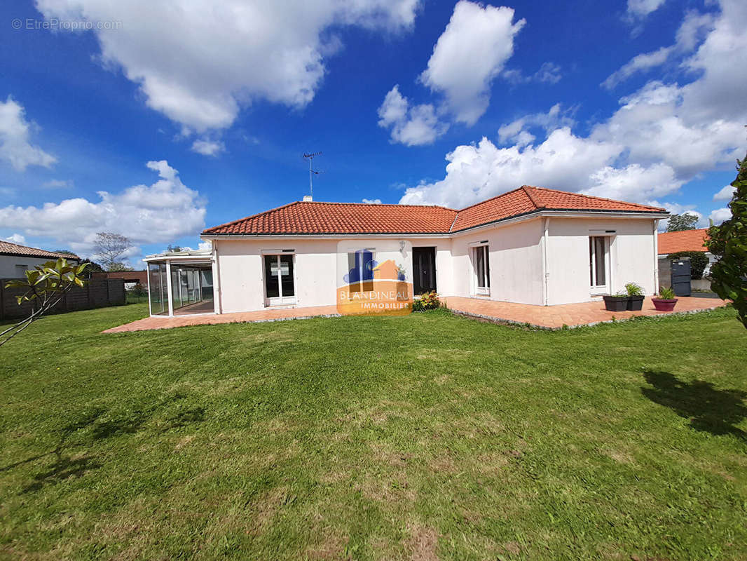 Maison à BOUGUENAIS