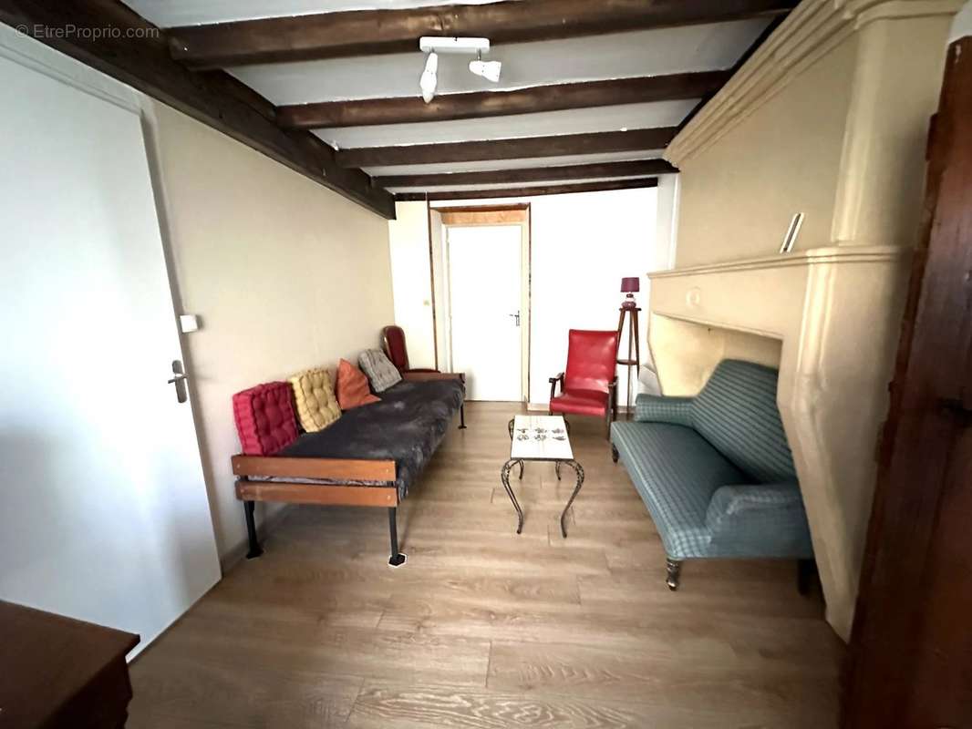 Appartement à REAUX