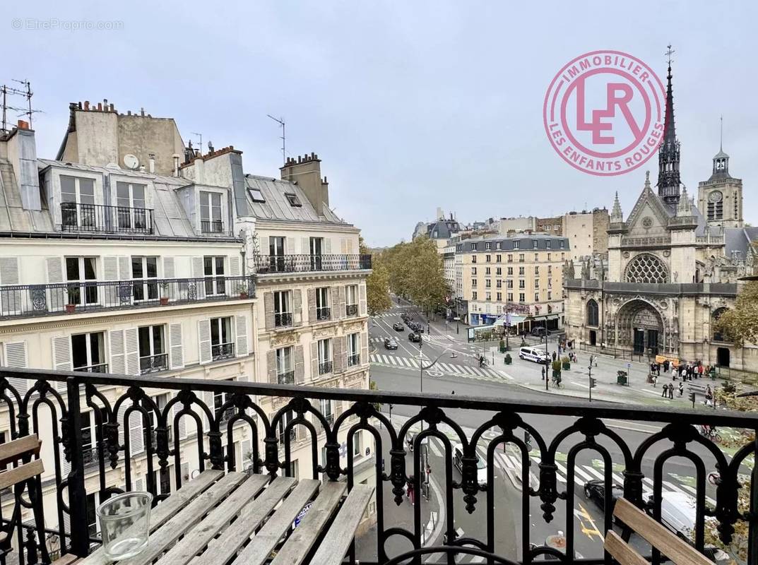 Appartement à PARIS-10E