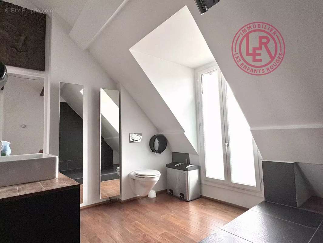 Appartement à PARIS-10E