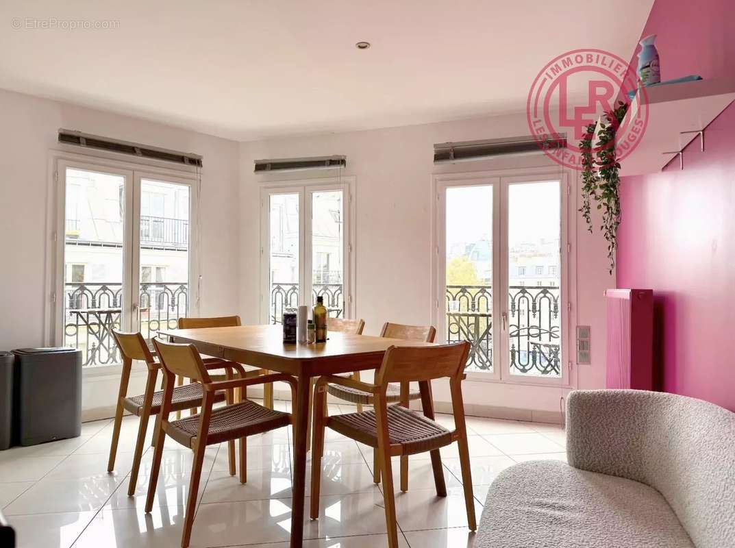 Appartement à PARIS-10E