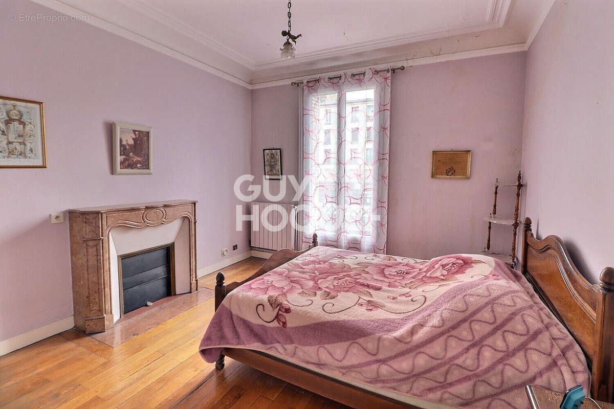 Appartement à AUBERVILLIERS