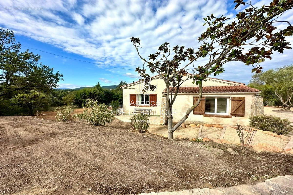 Maison à SAINT-MAXIMIN-LA-SAINTE-BAUME