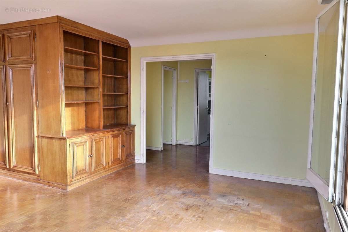 Appartement à PARIS-15E