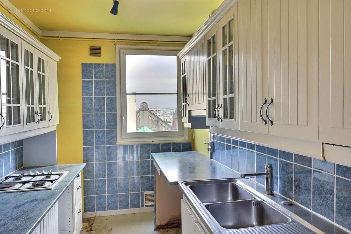 Appartement à PARIS-15E