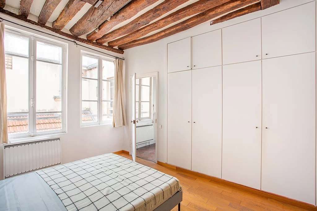 Appartement à PARIS-5E