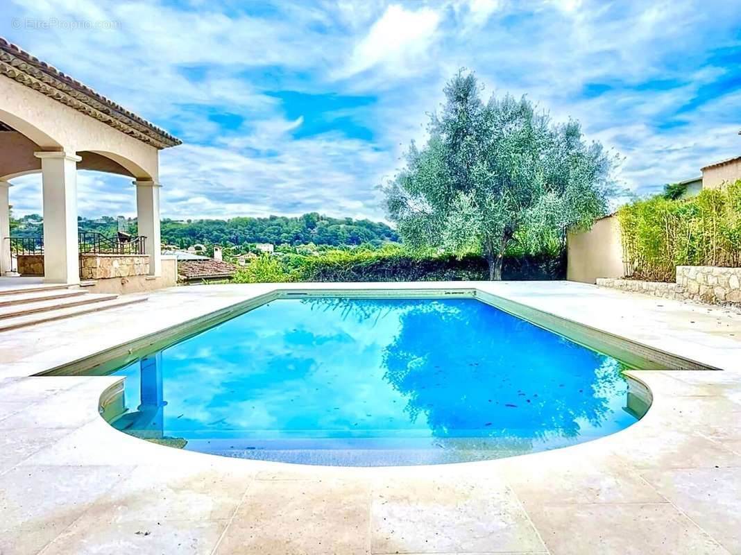 Maison à LA COLLE-SUR-LOUP