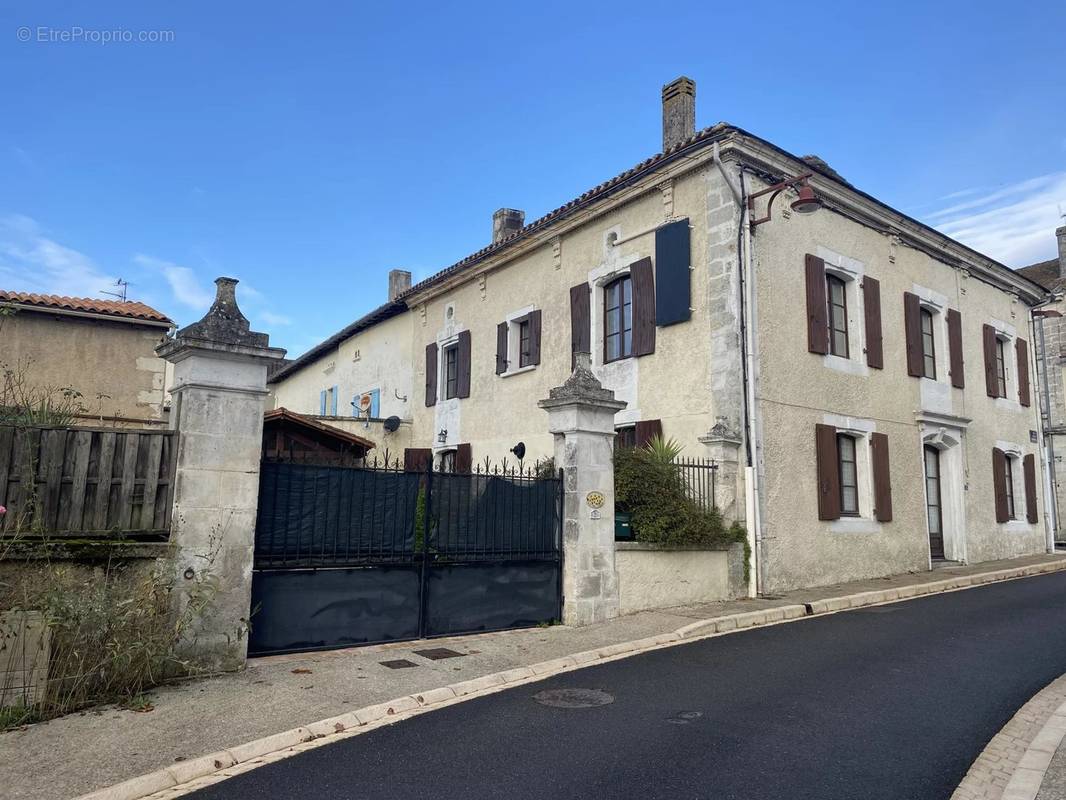 Maison à SAINT-SEVERIN