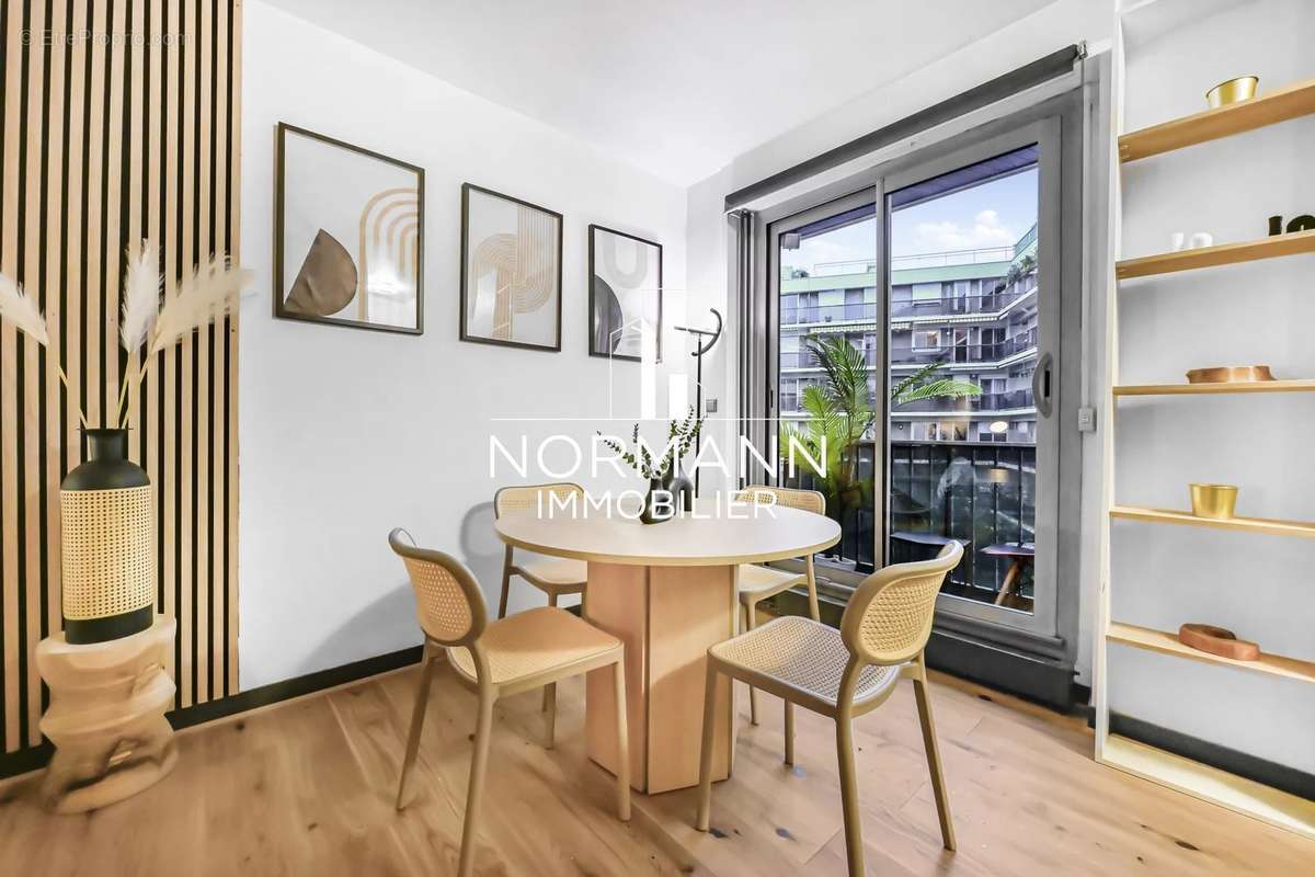 Appartement à NEUILLY-SUR-SEINE