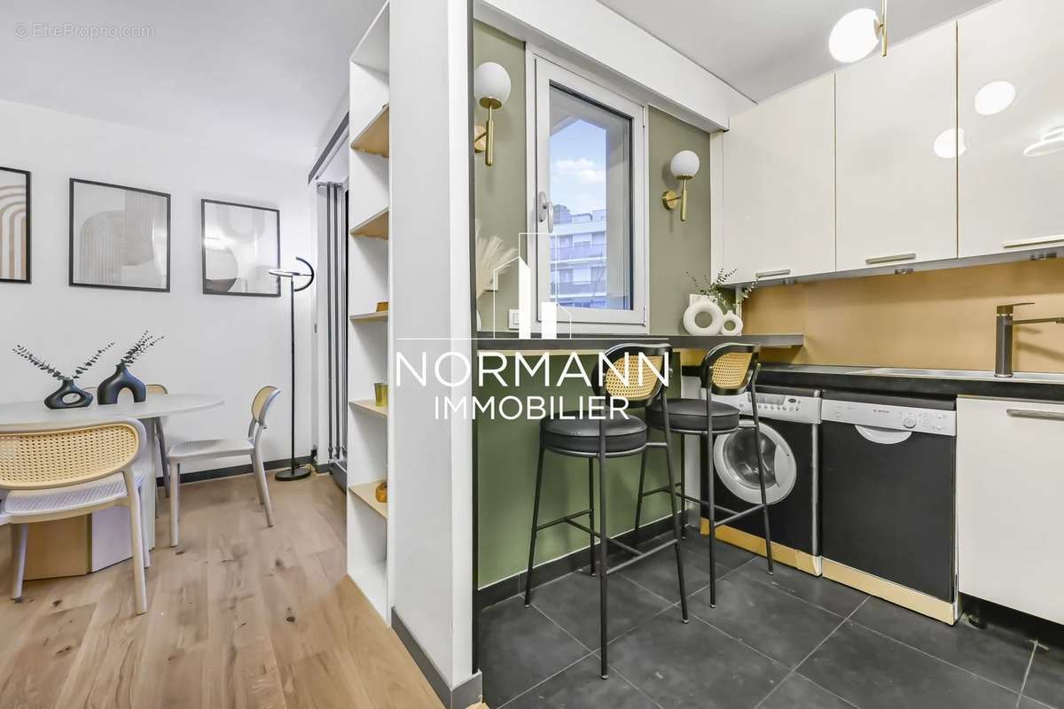 Appartement à NEUILLY-SUR-SEINE