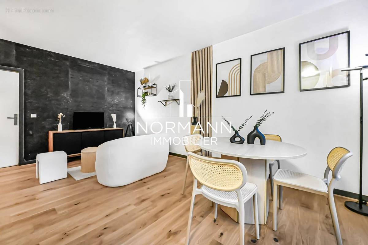 Appartement à NEUILLY-SUR-SEINE