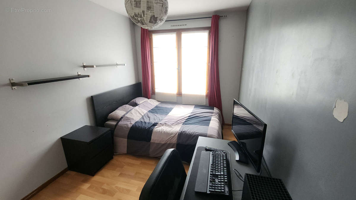 Appartement à MARSEILLE-5E