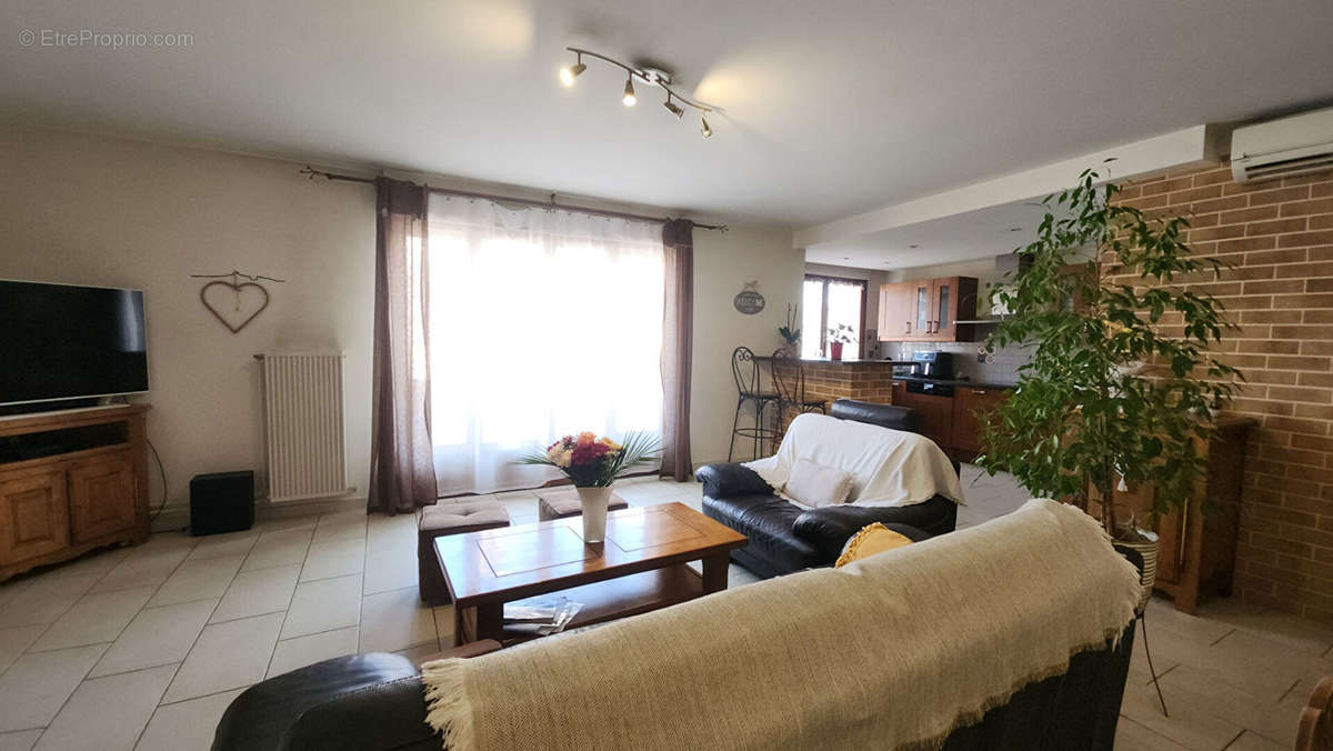 Appartement à MARSEILLE-5E