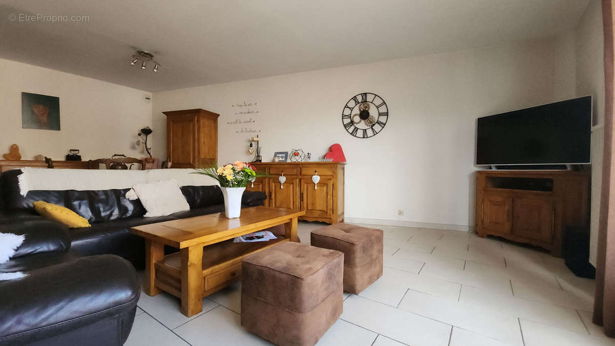 Appartement à MARSEILLE-5E