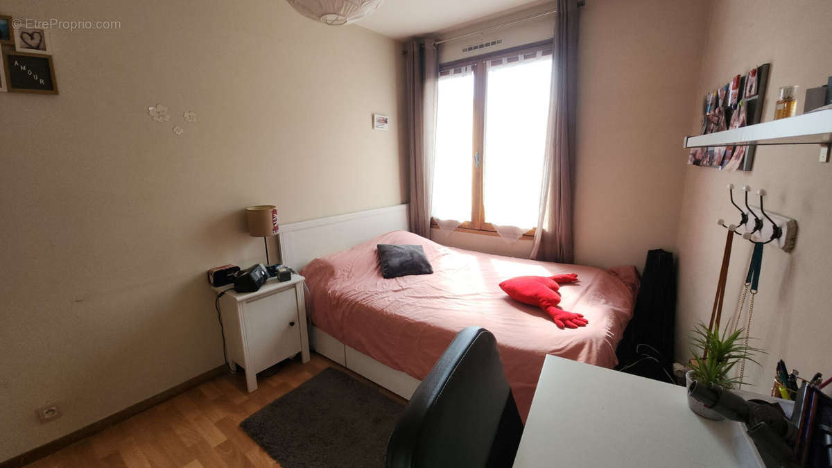 Appartement à MARSEILLE-5E