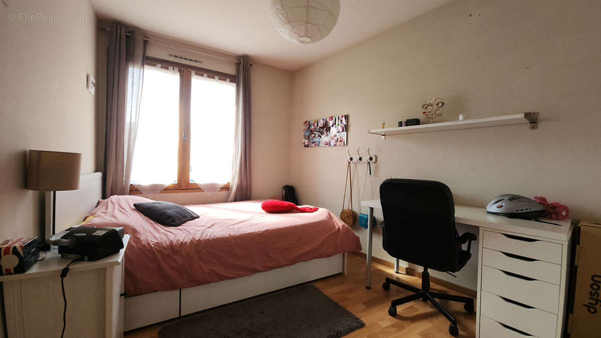 Appartement à MARSEILLE-5E