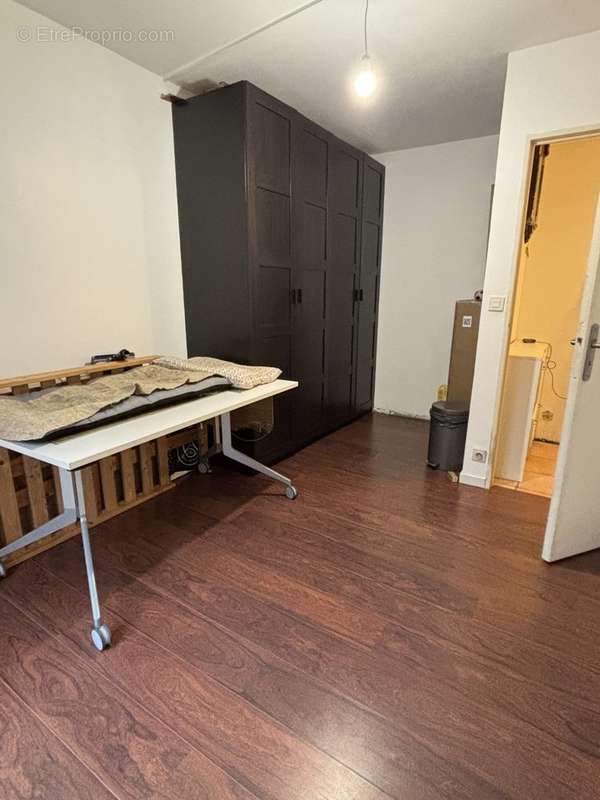 Chambre 2 - Appartement à MONTREUIL