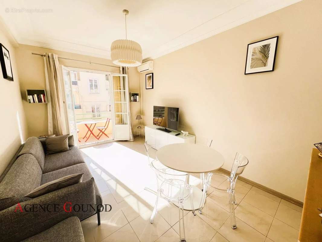 Appartement à NICE