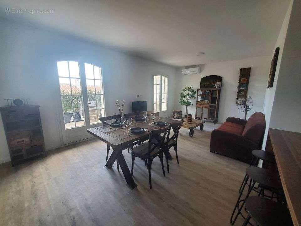 Appartement à LANCON-PROVENCE