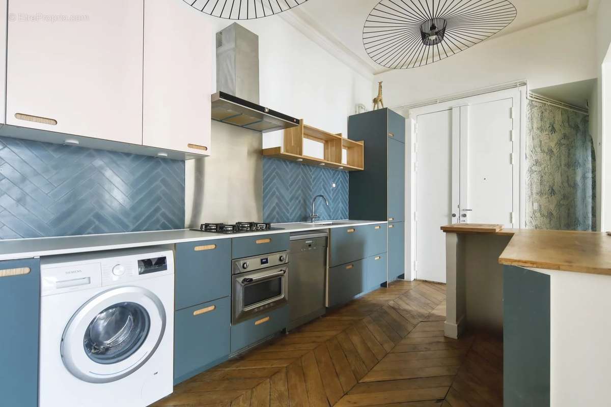 Appartement à PARIS-10E