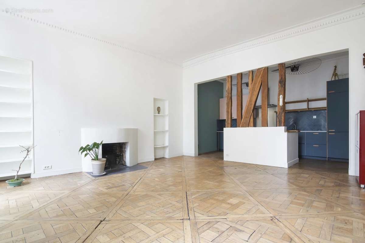 Appartement à PARIS-10E