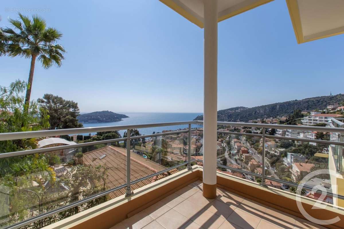 Appartement à VILLEFRANCHE-SUR-MER