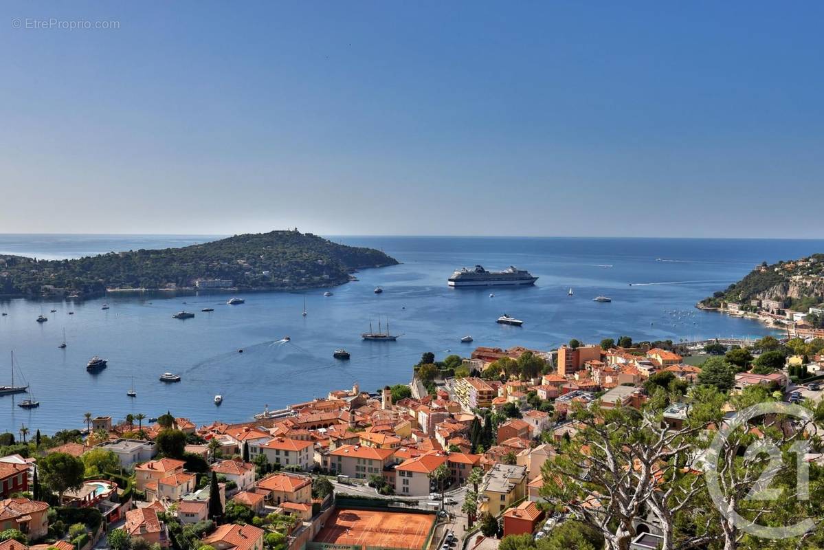 Appartement à VILLEFRANCHE-SUR-MER