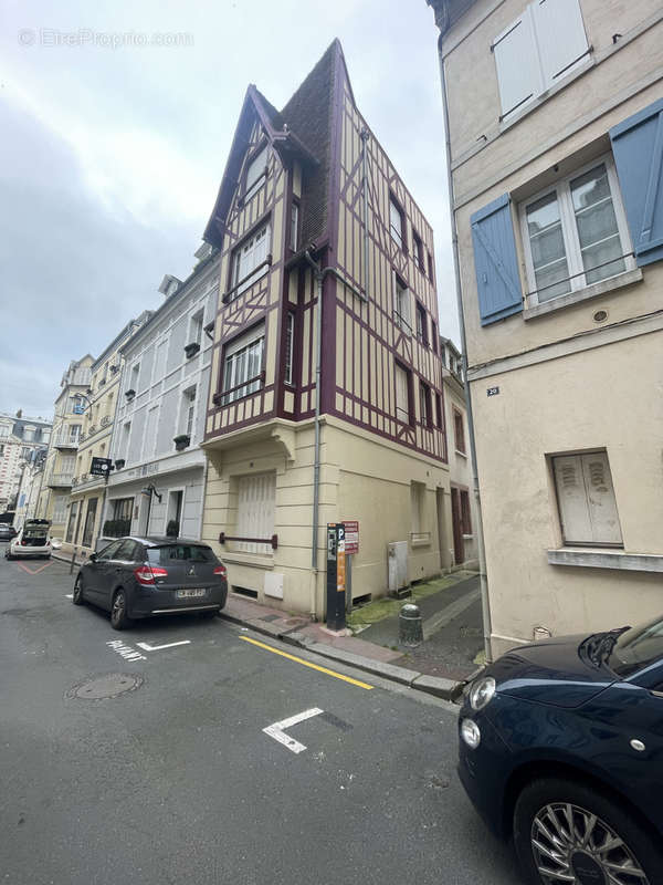 Appartement à TROUVILLE-SUR-MER