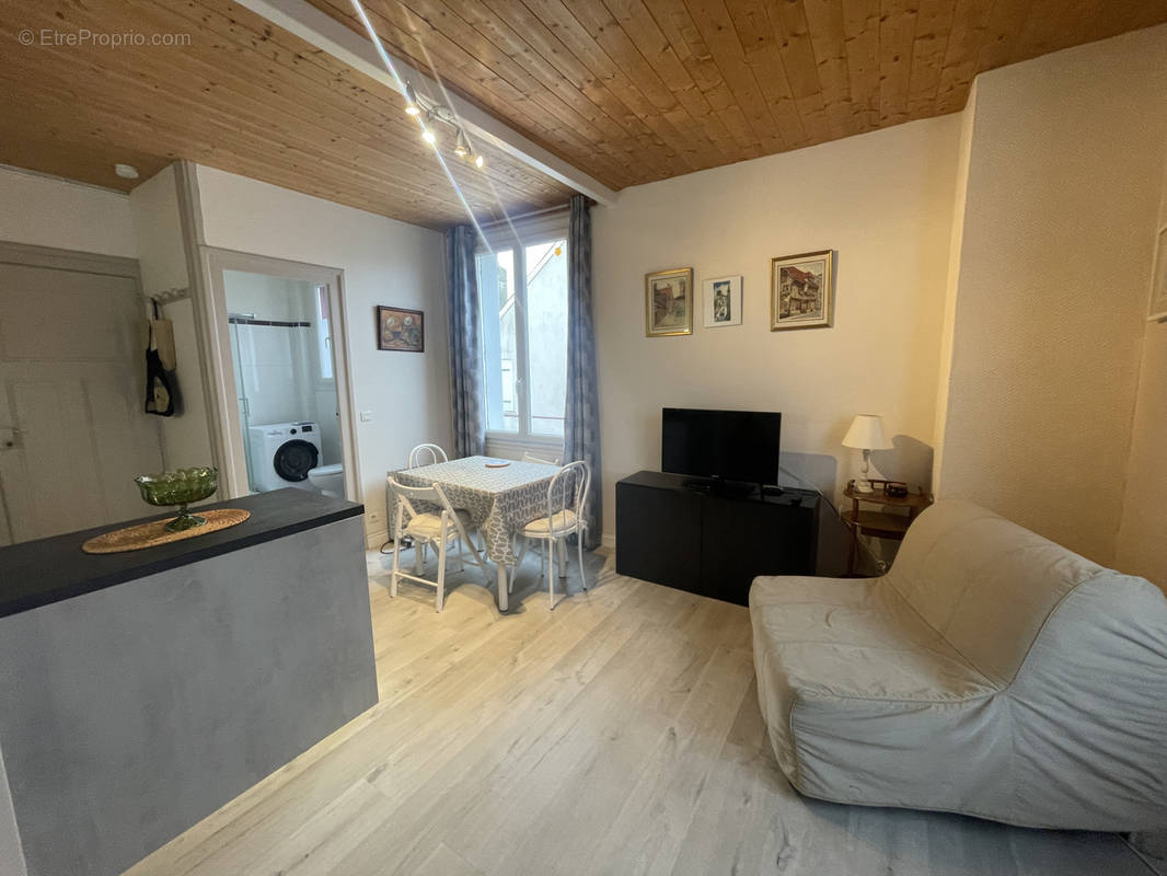 Appartement à TROUVILLE-SUR-MER