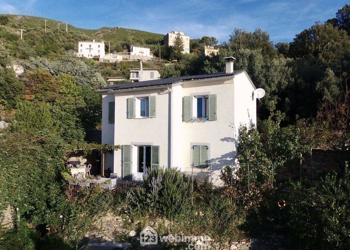 Une maison en parfait état - Maison à BRANDO