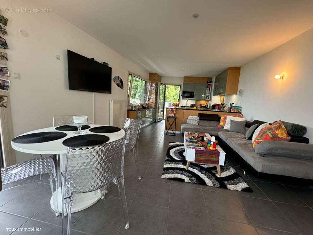 Appartement à EVIAN-LES-BAINS