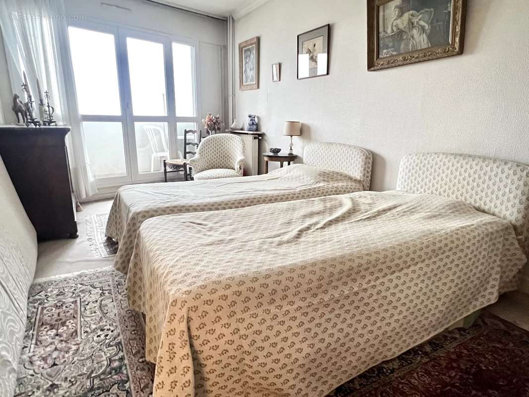 Appartement à PARIS-20E