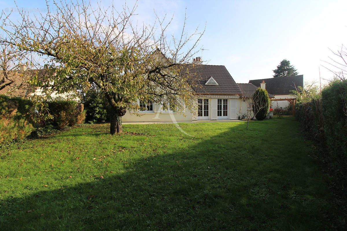 Maison à VINEUIL