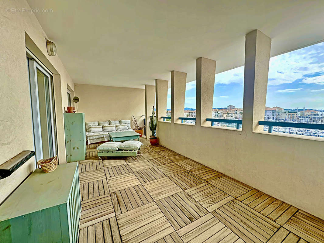 Appartement à FREJUS