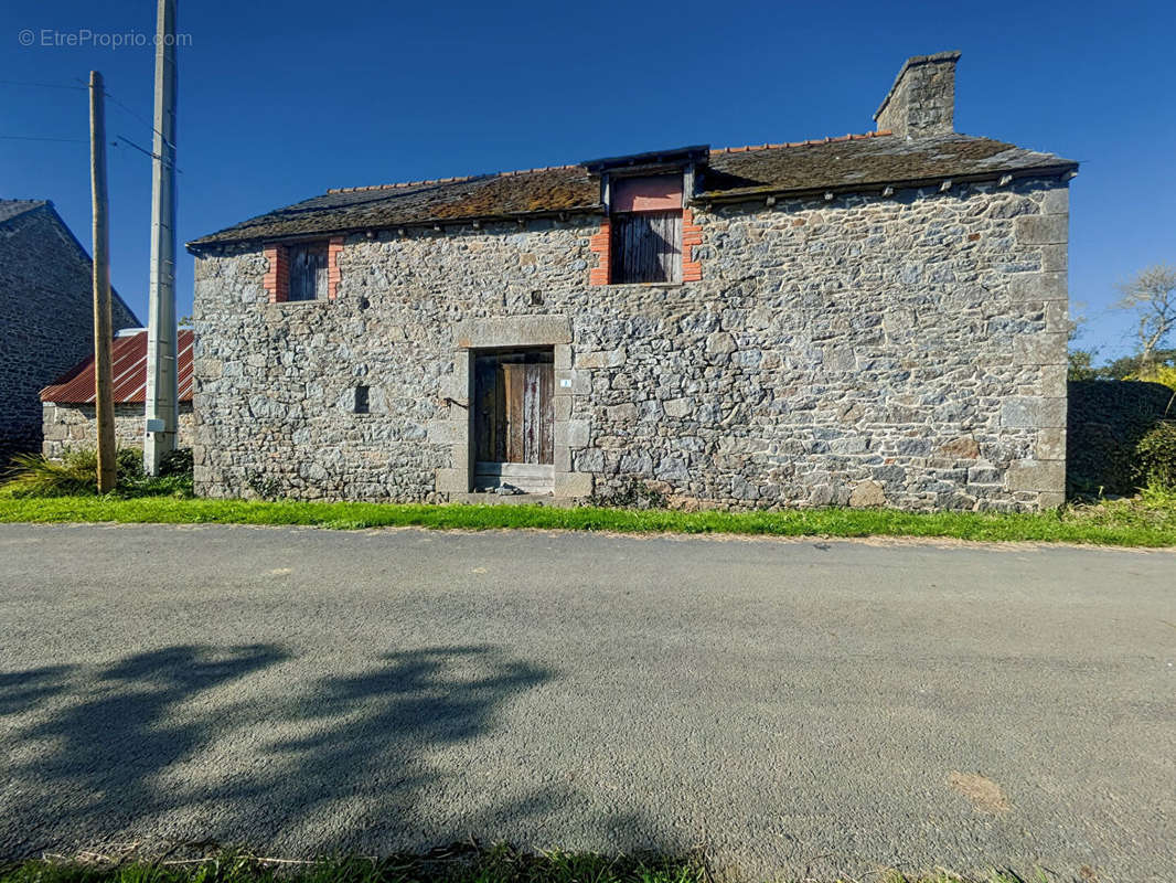 Maison à SAINT-PIERRE-DE-PLESGUEN