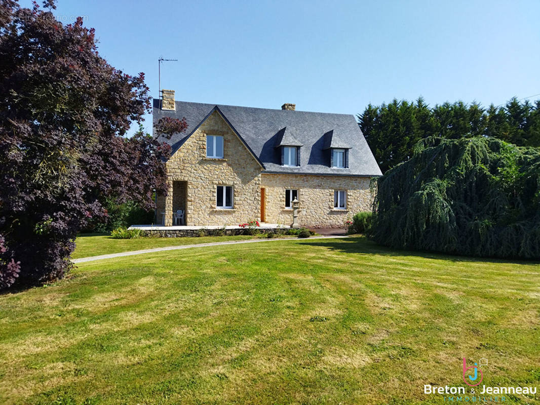 Maison à MAYENNE