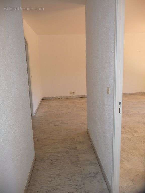 Appartement à MANDELIEU-LA-NAPOULE