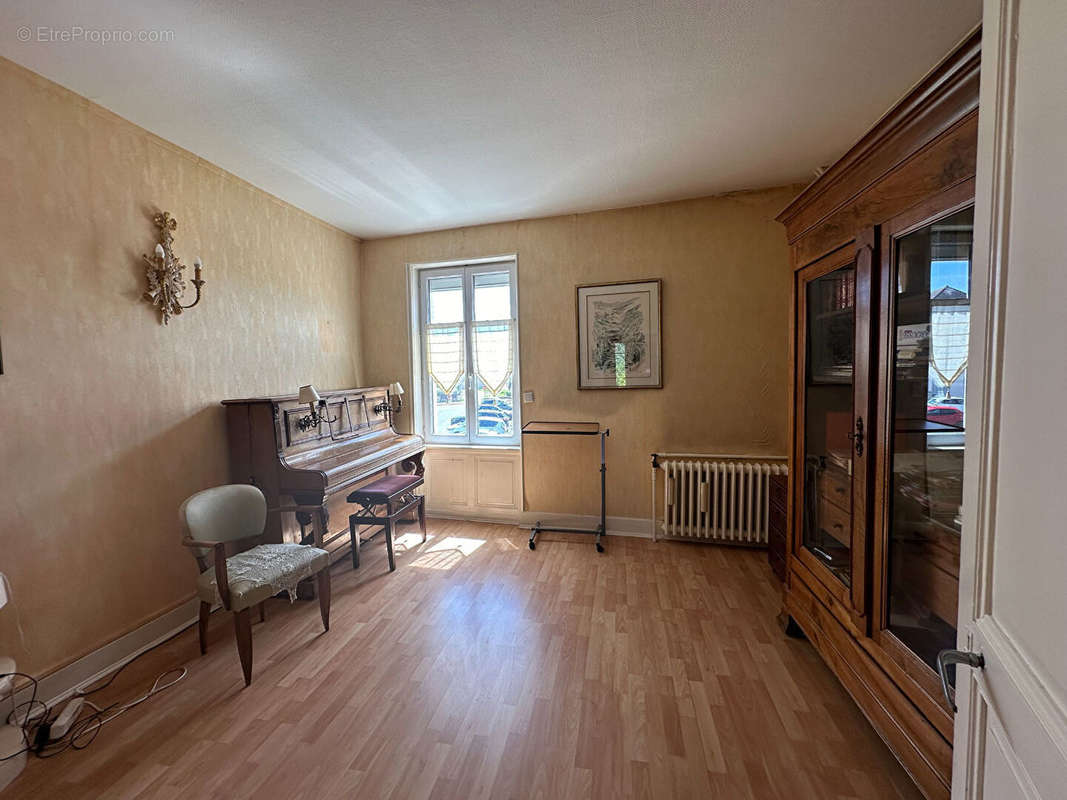 Appartement à SAINT-GERMAIN-DU-BOIS