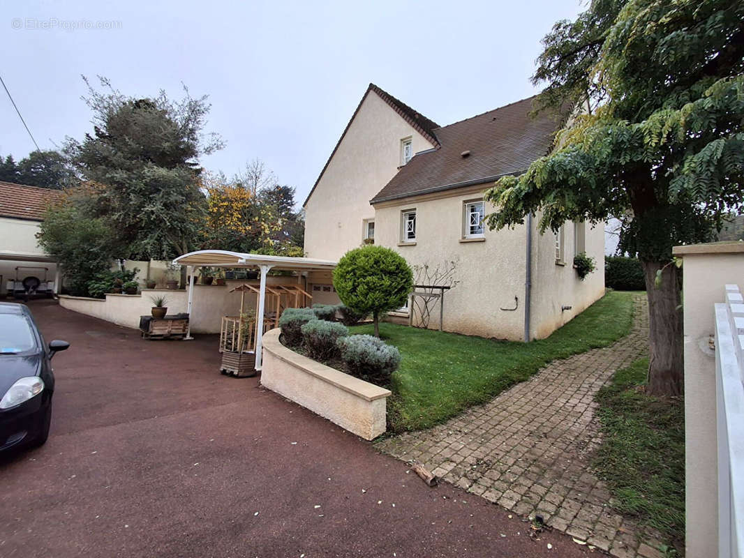 Maison à SAINT-BRICE-SOUS-FORET