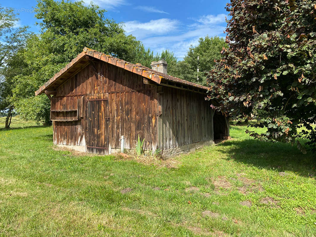 Maison à ARENGOSSE