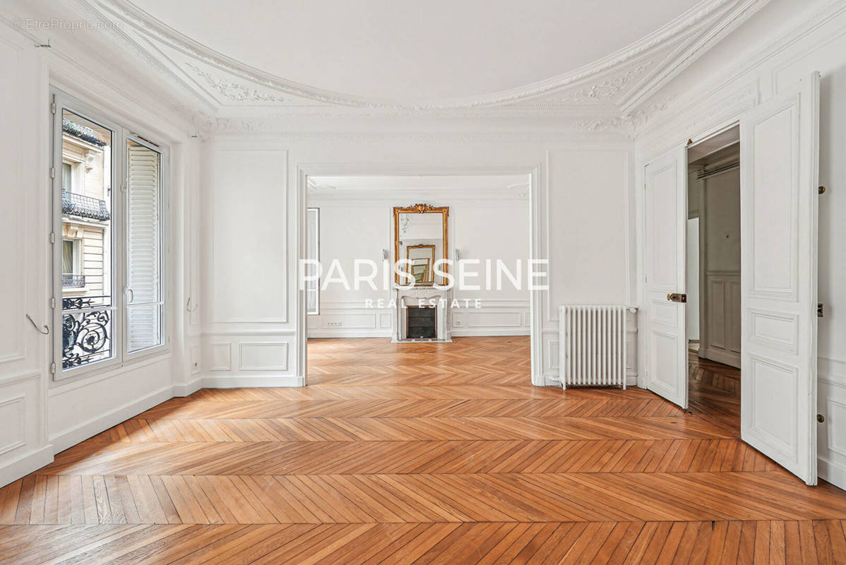 Appartement à PARIS-6E