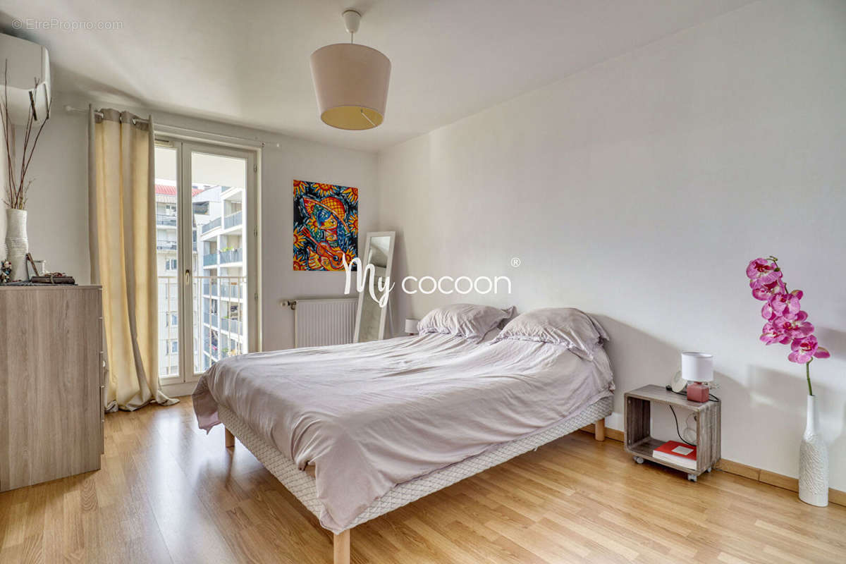 Appartement à LYON-8E