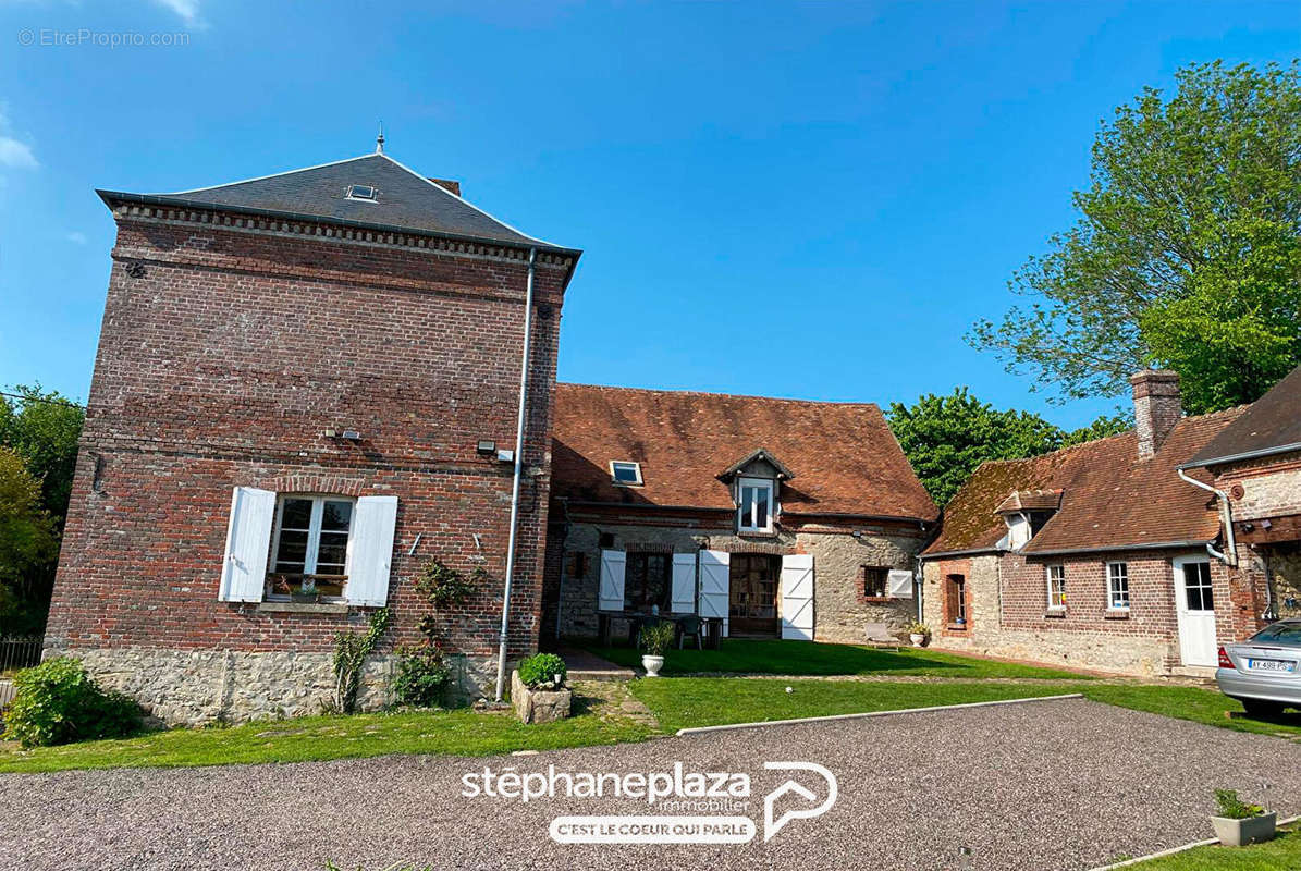 Maison à FERRIERES-EN-BRAY